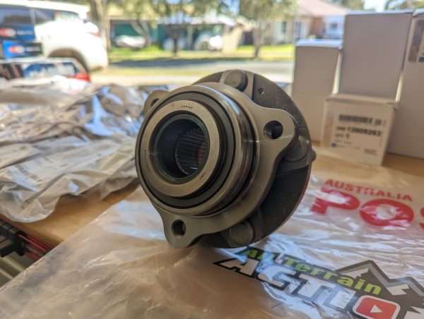 NSK FRONT SINGLE WHEEL BEARING HUB KIT HOLDEN ADVENTRA AWD - Image 2