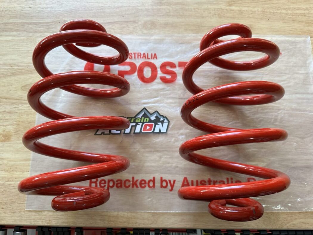 PAIR Pedders Rear Adventra Raised Pedders Heavy Duty Coil Spring 7819