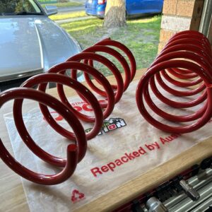 PAIR Pedders Front Adventra and Crewman Cross Raised Pedders Heavy Duty Coil Spring 7818