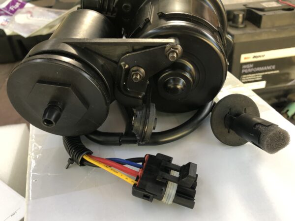 Level Ride Air Compressor Adventra - Image 3