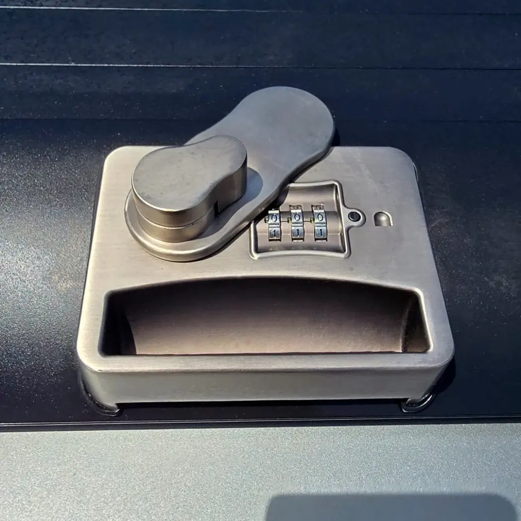 GWM ALPHA SAVAGEGUARD MANUAL ROLLER SHUTTER WITH PIN CODE LOCK